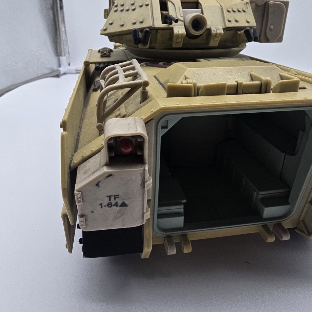 2007 Unimax Toys Bravo Team M3A2 Bradley Desert Camo READ - Picture 15 of 16